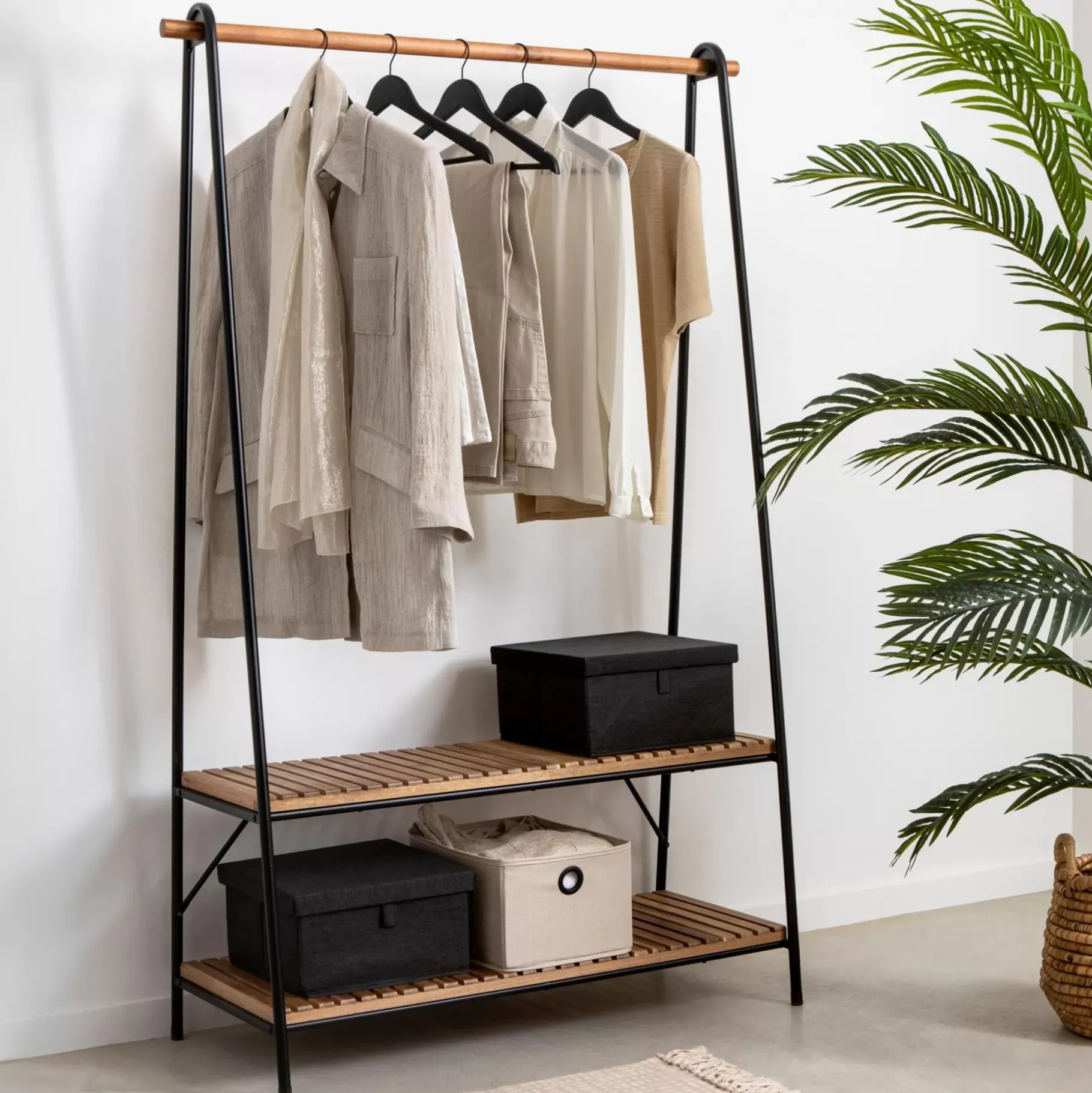 CASA Acacia Ropero Negro