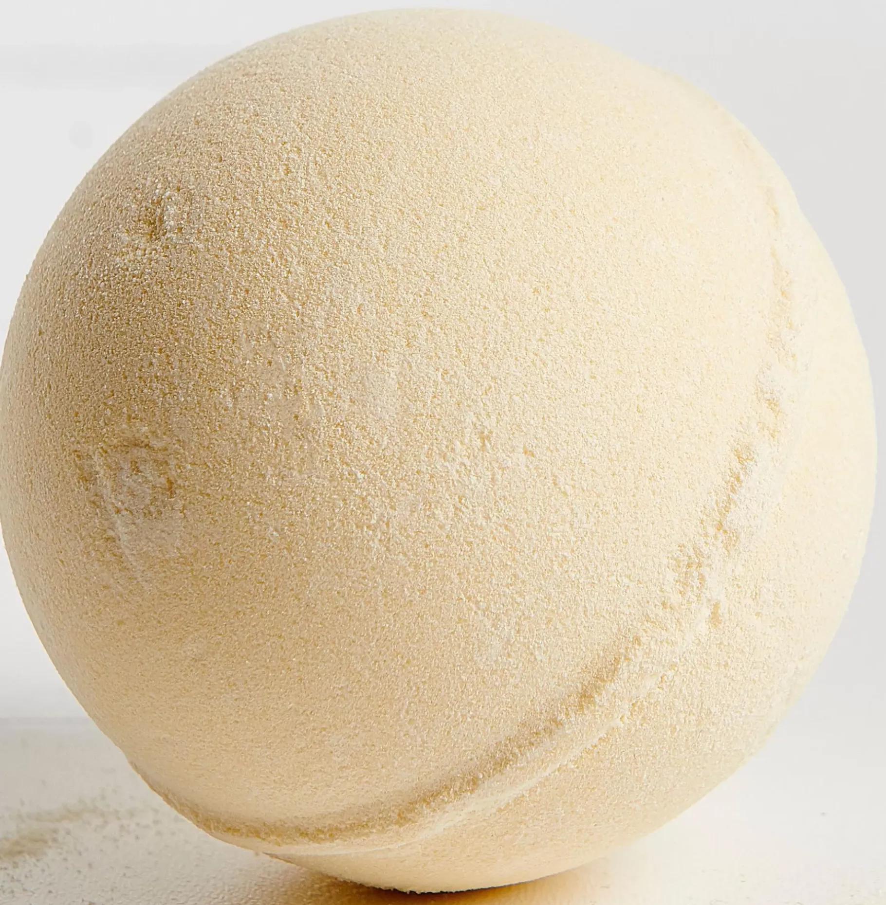 CASA Escape Black Oudh Bola Efervescente Negro