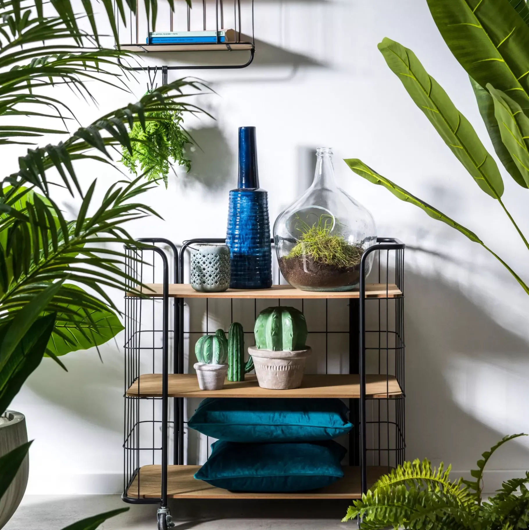 CASA Oslo Con Ruedas 3 Baldas Negro, Natural