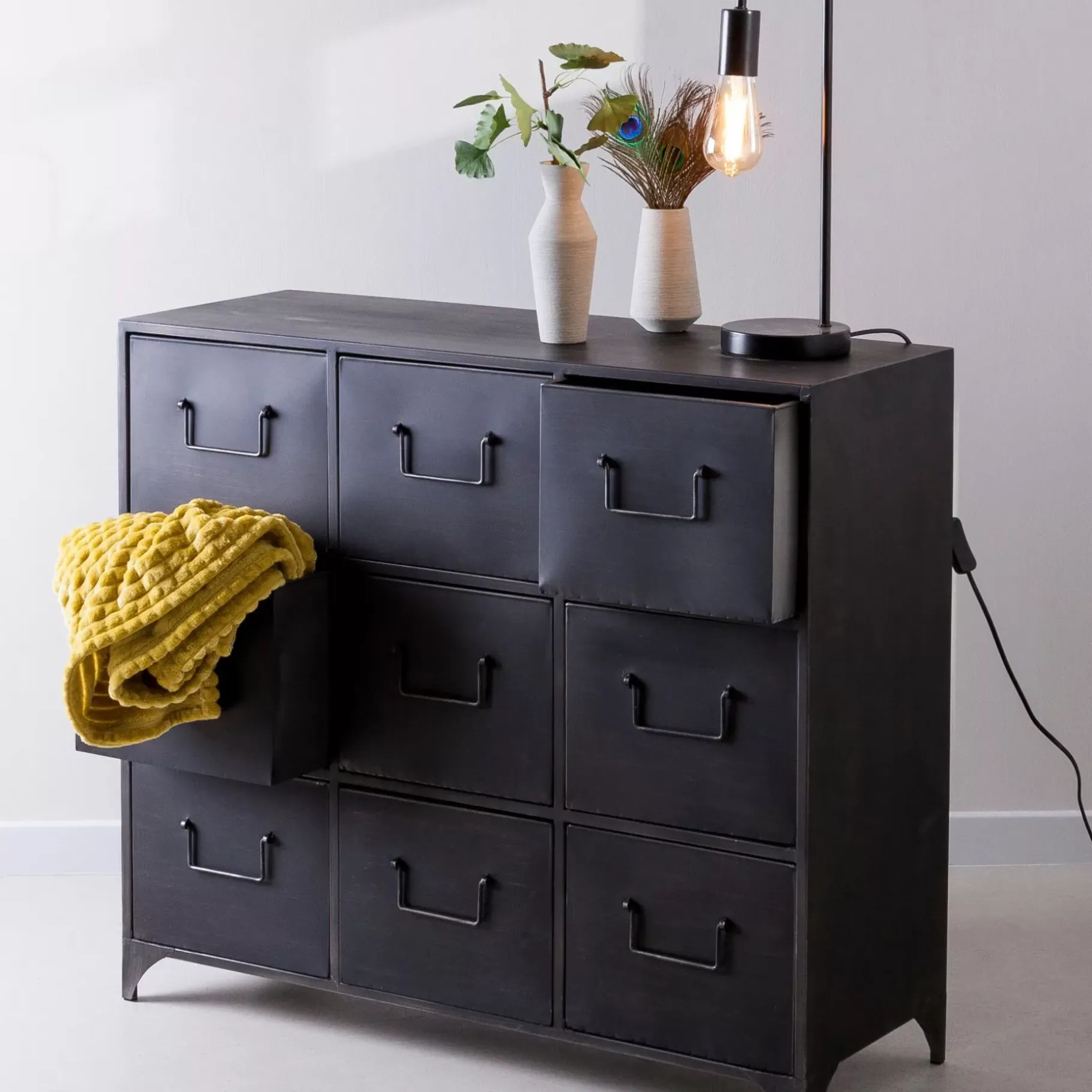 CASA Pharma Cajonera Farmacia Negro